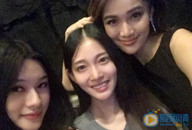 王熙然与好友合照 王熙然高清写真_王熙然高清剧照