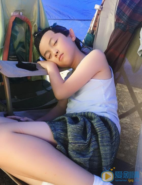 石悦安鑫片场照 石悦安鑫高清写真_石悦安鑫高清剧照