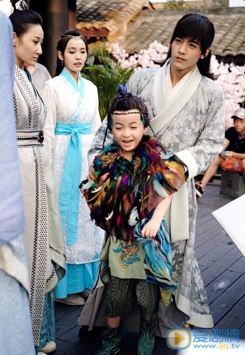 石悦安鑫片场照 石悦安鑫高清写真_石悦安鑫高清剧照