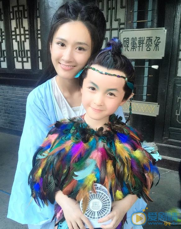 石悦安鑫片场照 石悦安鑫高清写真_石悦安鑫高清剧照
