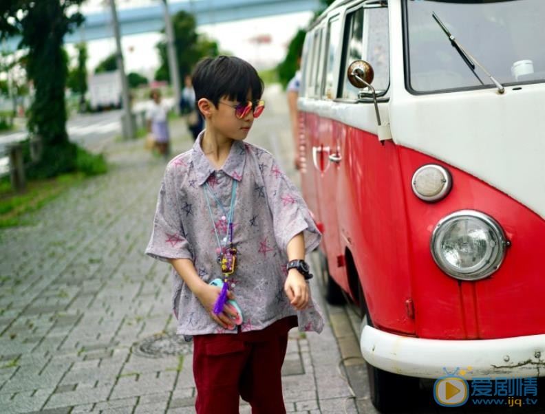 石悦安鑫夏日清爽写真 石悦安鑫高清写真_石悦安鑫高清剧照