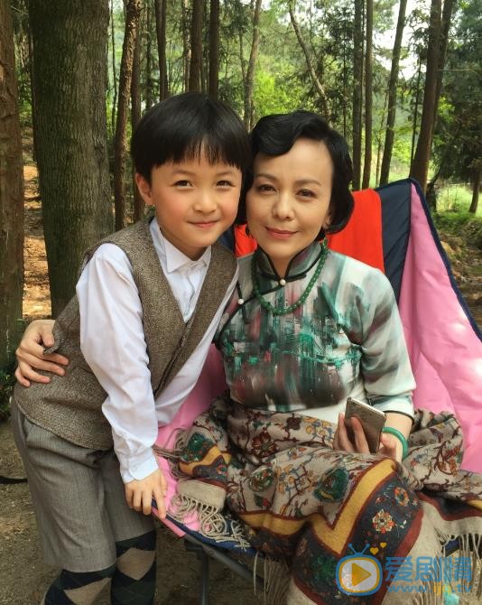 石悦安鑫明星合照 石悦安鑫高清写真_石悦安鑫高清剧照
