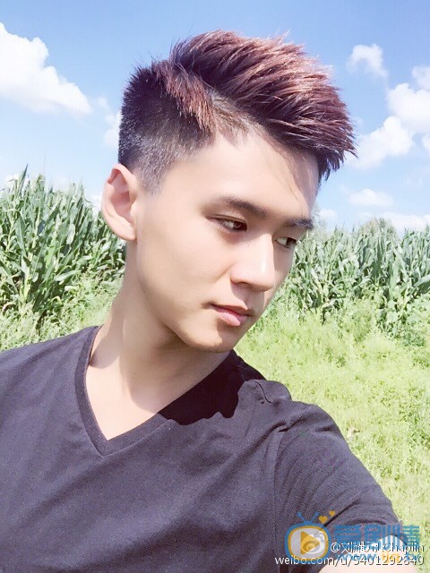 刘尹昊参加活动写真 刘尹昊高清写真_刘尹昊高清剧照