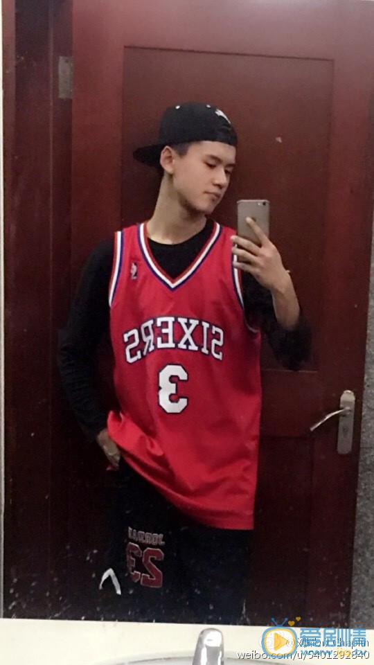 刘尹昊参加活动写真 刘尹昊高清写真_刘尹昊高清剧照
