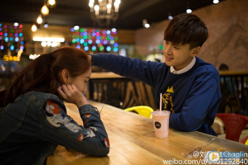 刘尹昊街拍写真 刘尹昊高清写真_刘尹昊高清剧照