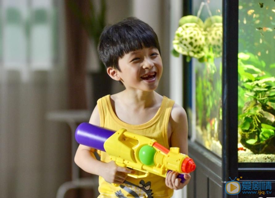 石悦安鑫《淘气爷孙》剧照 石悦安鑫高清写真_石悦安鑫高清剧照