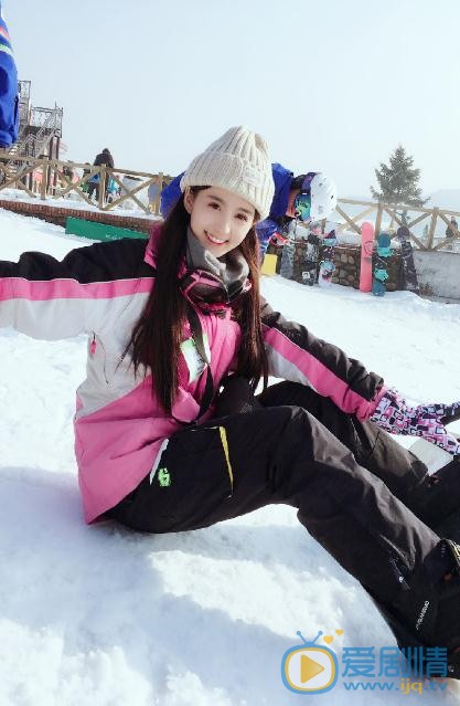 许晓诺滑雪照 许晓诺高清写真_许晓诺高清剧照