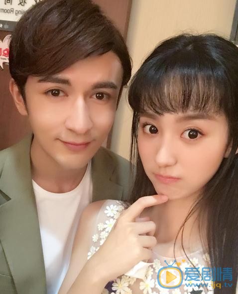 许晓诺与人合照 许晓诺高清写真_许晓诺高清剧照