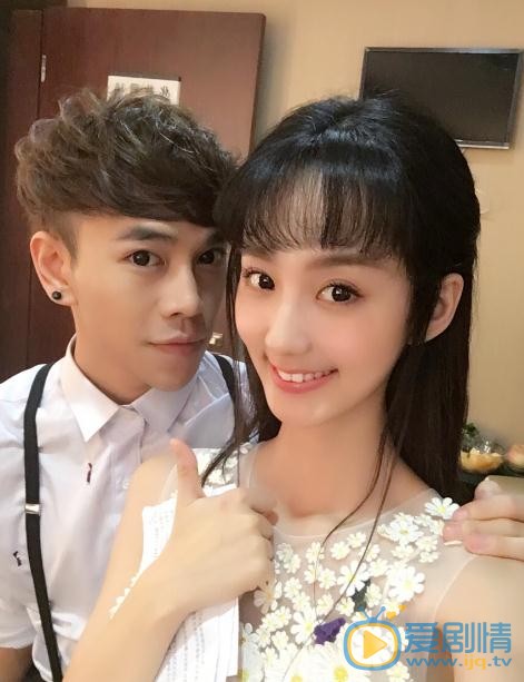 许晓诺与人合照 许晓诺高清写真_许晓诺高清剧照