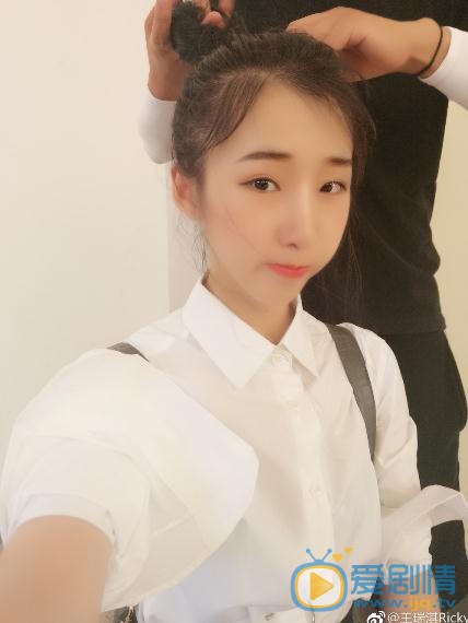 王瑞淇校园写真 王瑞淇高清写真_王瑞淇高清剧照