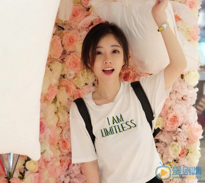 冯提莫气质写真 冯提莫高清写真_冯提莫高清剧照