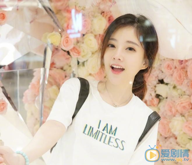 冯提莫气质写真 冯提莫高清写真_冯提莫高清剧照