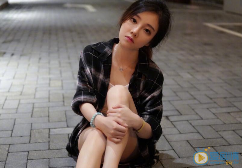 冯提莫街拍写真 冯提莫高清写真_冯提莫高清剧照