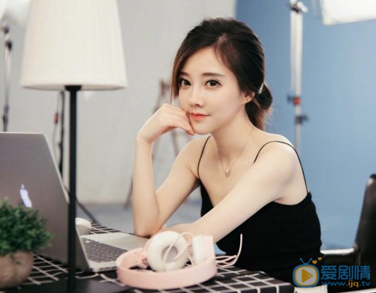 冯提莫气质写真 冯提莫高清写真_冯提莫高清剧照