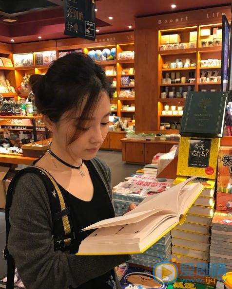 冯提莫生活照 冯提莫高清写真_冯提莫高清剧照