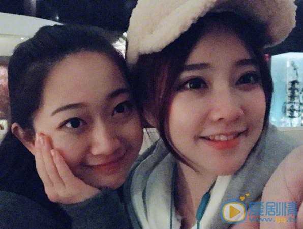 冯提莫与人合照 冯提莫高清写真_冯提莫高清剧照