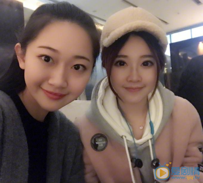冯提莫与人合照 冯提莫高清写真_冯提莫高清剧照