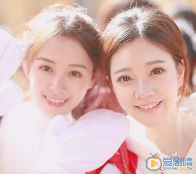 冯提莫与人合照 冯提莫高清写真_冯提莫高清剧照