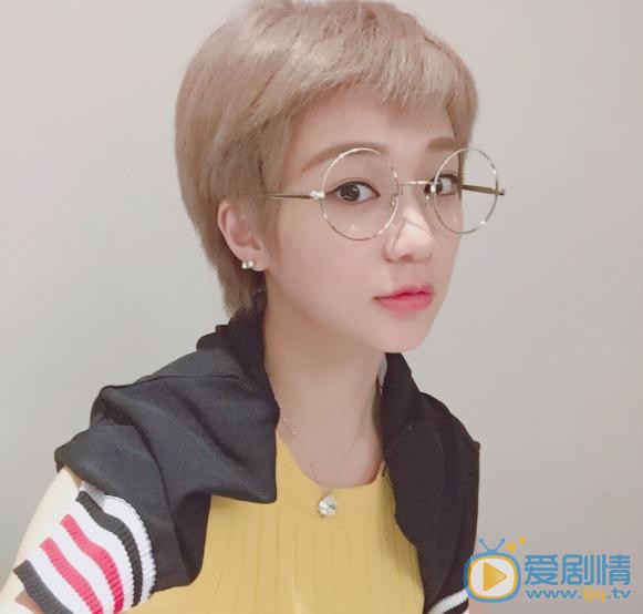 陈诗敏俏丽写真 陈诗敏高清写真_陈诗敏高清剧照