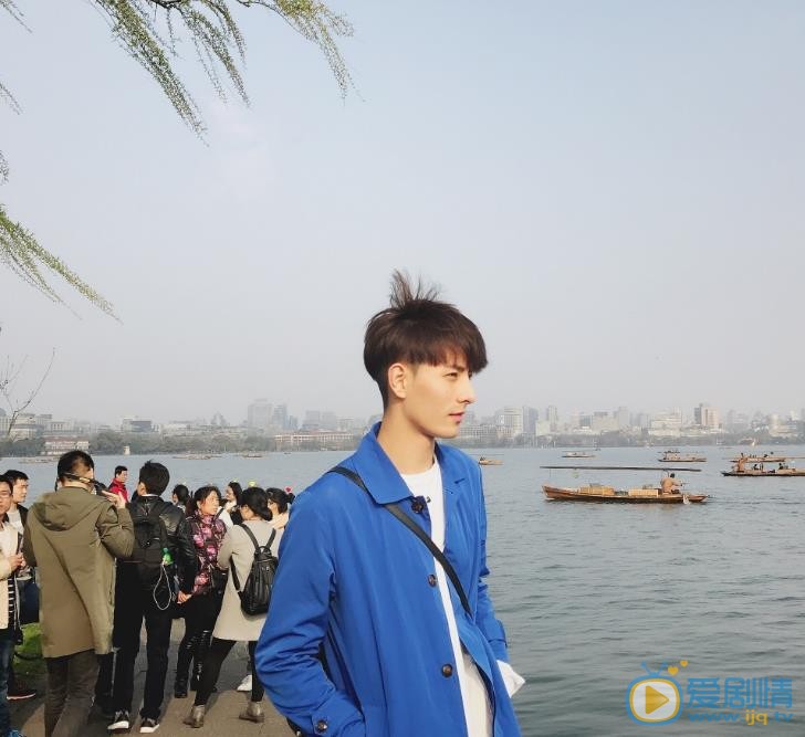 李豪旅行大片 李豪高清写真_李豪高清剧照
