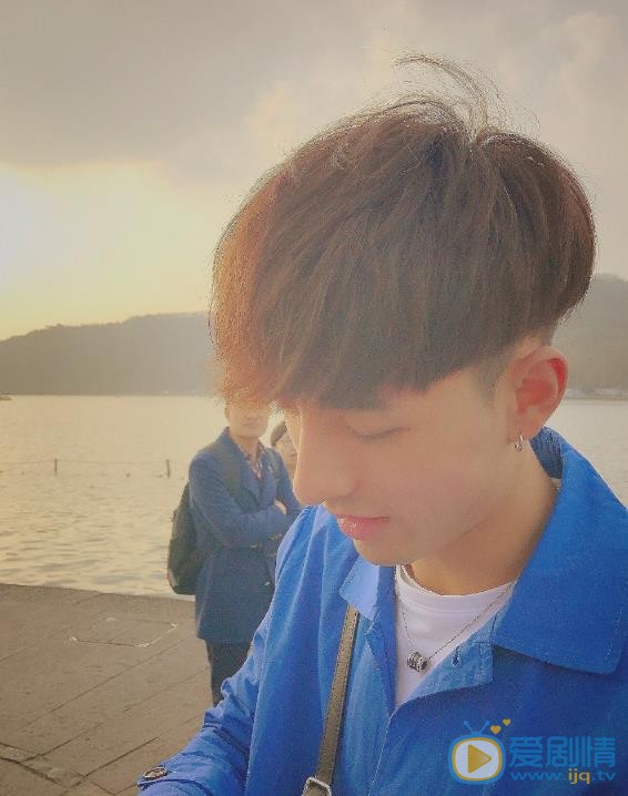 李豪旅行大片 李豪高清写真_李豪高清剧照