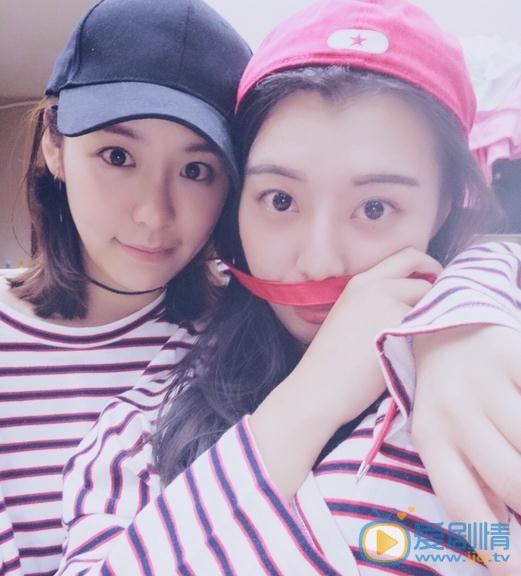 陈霜与人合照 陈霜高清写真_陈霜高清剧照