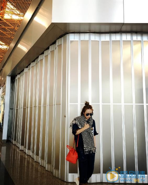 马丽时尚街拍照 马丽高清写真_马丽高清剧照