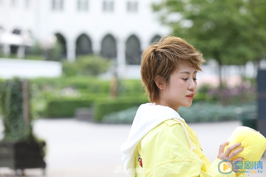 马丽时尚街拍照 马丽高清写真_马丽高清剧照