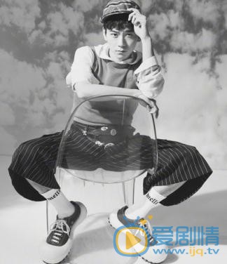 张皓宸杂志写真 张皓宸高清写真_张皓宸高清剧照