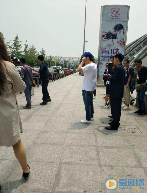 沈腾生活照 沈腾高清写真_沈腾高清剧照