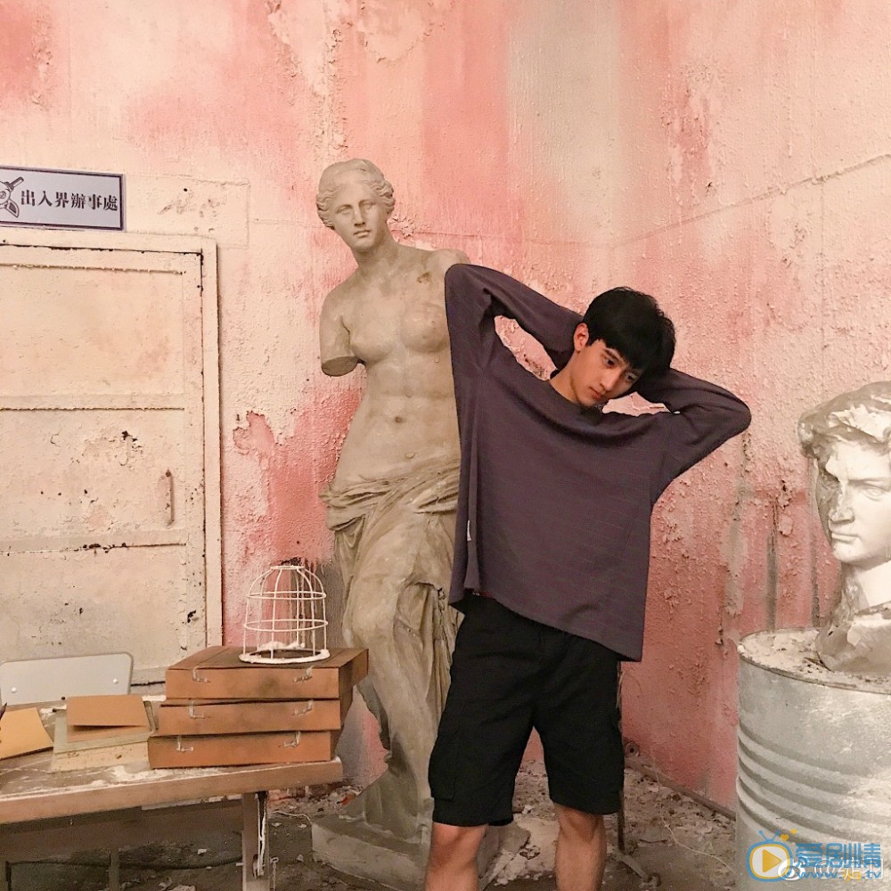 战宇街拍写真 战宇高清写真_战宇高清剧照