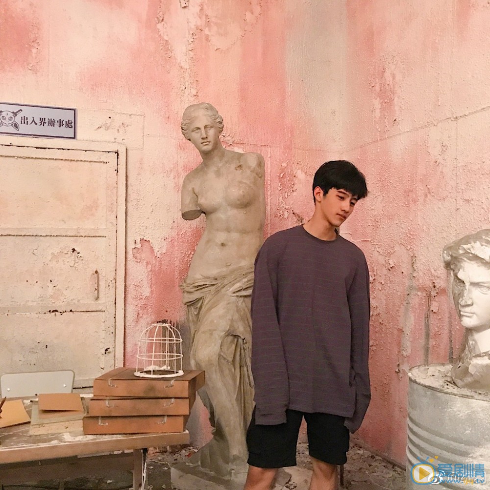 战宇街拍写真 战宇高清写真_战宇高清剧照