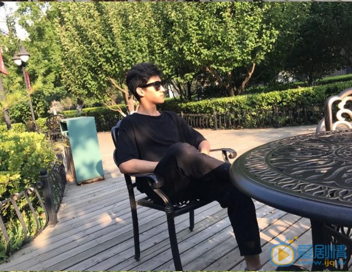 战宇街拍写真 战宇高清写真_战宇高清剧照