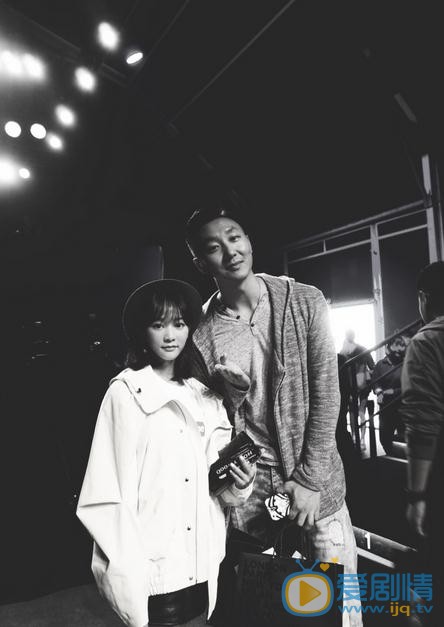 王水林与人合照 王水林高清写真_王水林高清剧照
