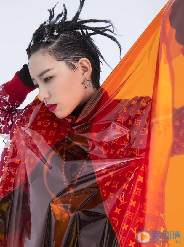 李斯丹妮个性写真照 李斯丹妮高清写真_李斯丹妮高清剧照