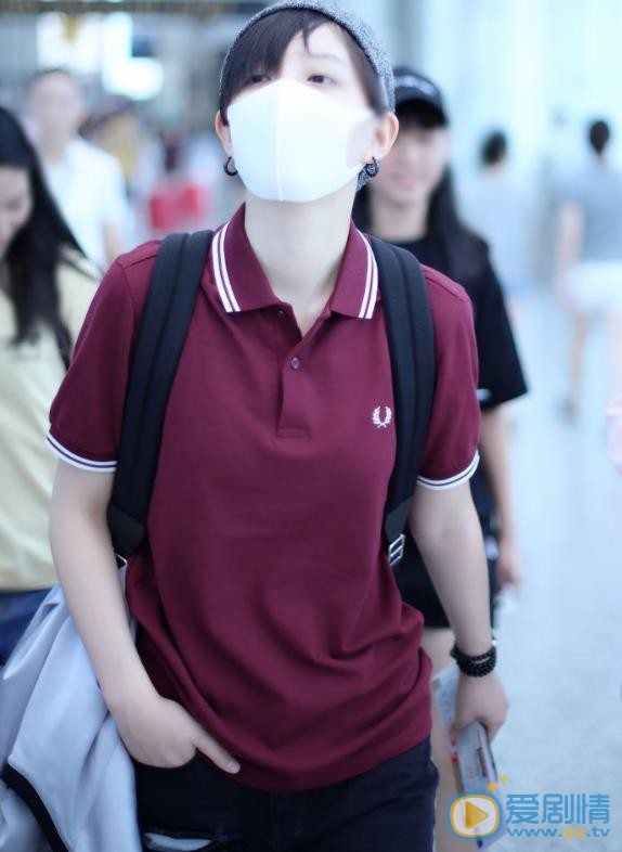 李斯丹妮机场路透照 李斯丹妮高清写真_李斯丹妮高清剧照