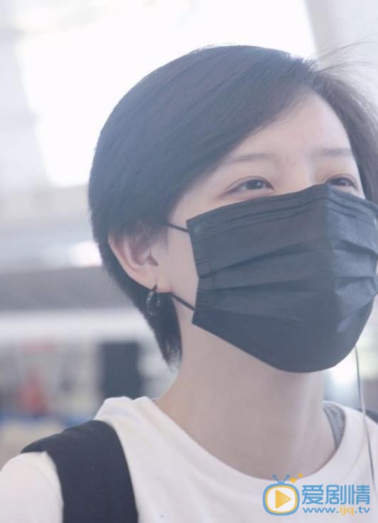 李斯丹妮机场路透照 李斯丹妮高清写真_李斯丹妮高清剧照