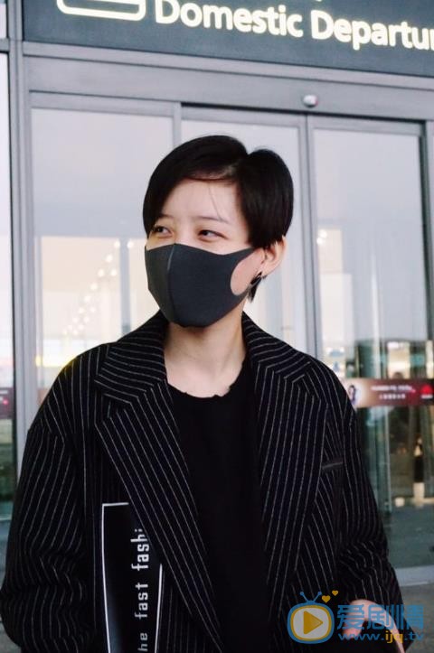 李斯丹妮机场路透照 李斯丹妮高清写真_李斯丹妮高清剧照