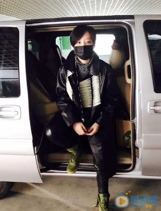 李斯丹妮机场路透照 李斯丹妮高清写真_李斯丹妮高清剧照