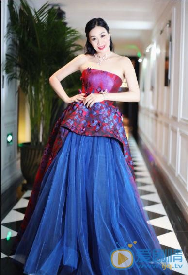 钟丽缇晚礼服写真 钟丽缇高清写真_钟丽缇高清剧照