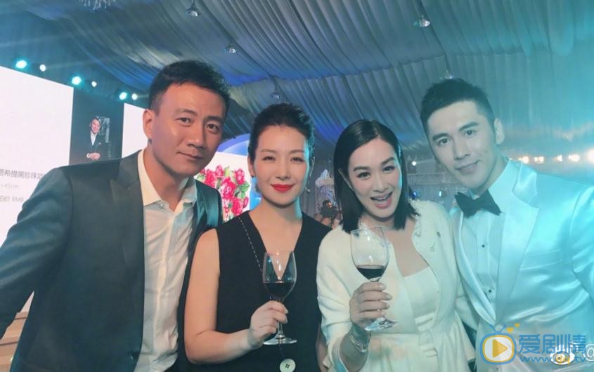 钟丽缇和张伦硕合照写真 钟丽缇高清写真_钟丽缇高清剧照