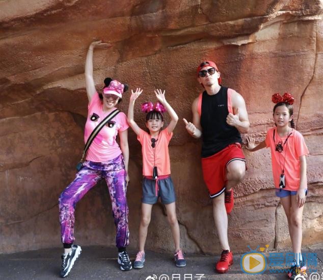 钟丽缇家人合照写真 钟丽缇高清写真_钟丽缇高清剧照