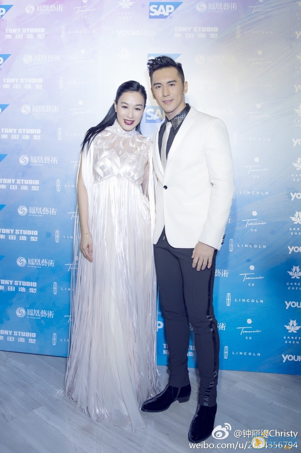 钟丽缇晚礼服写真 钟丽缇高清写真_钟丽缇高清剧照