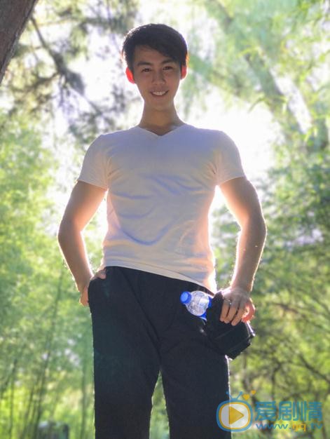 于了一时尚写真 于了一高清写真_于了一高清剧照