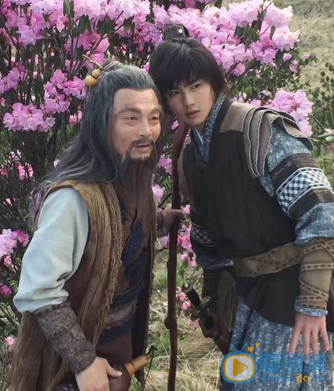 于了一与人合照 于了一高清写真_于了一高清剧照