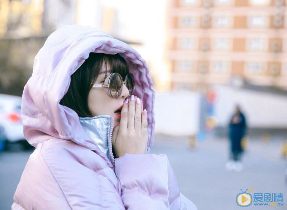 阿兰时尚街拍 阿兰高清写真_阿兰高清剧照
