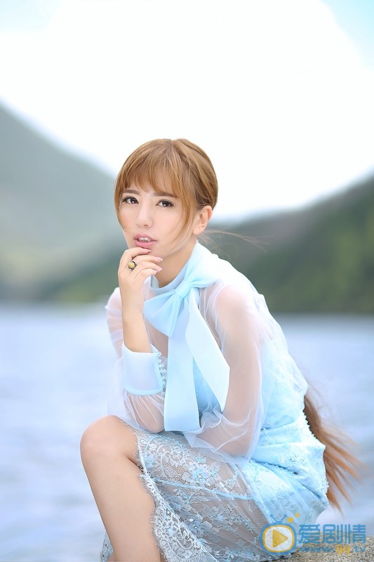 阿兰萝莉写真 阿兰高清写真_阿兰高清剧照