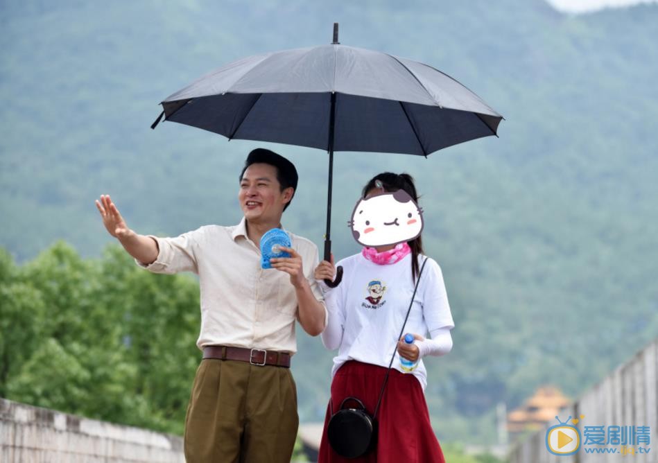 桃花依旧笑春风片场照