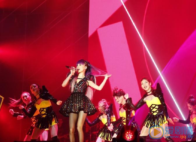 张韶涵巡回演唱会 张韶涵高清写真_张韶涵高清剧照