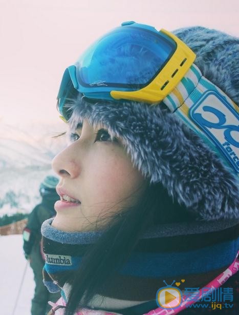 万潼滑雪照 万潼高清写真_万潼高清剧照